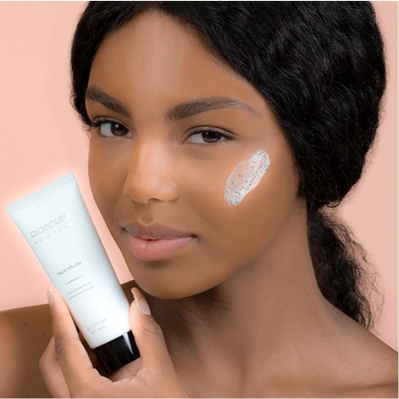 Face Polish Gentle Oatmeal Scrub - Picture 4 of 4